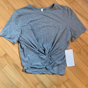 lululemon Crescent Tee Size 6